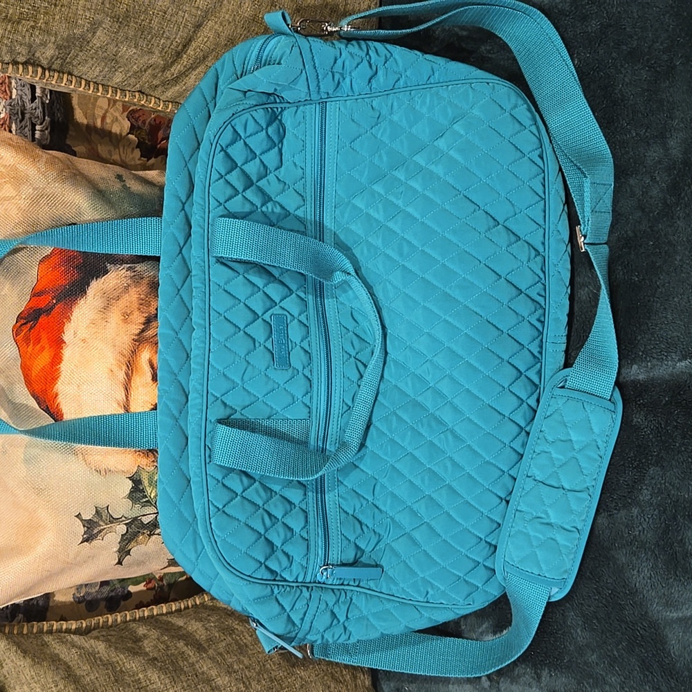 Vera Bradley medium travel bag